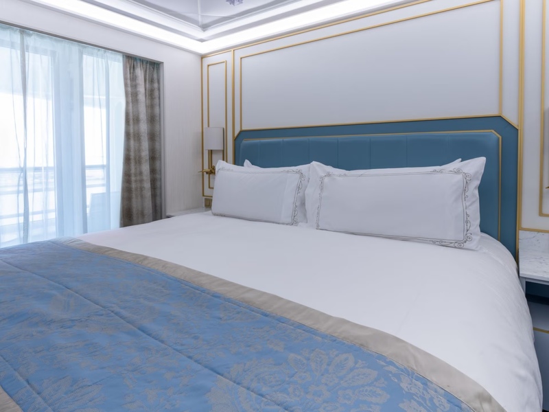 1-Story Royal Suite with Verandah